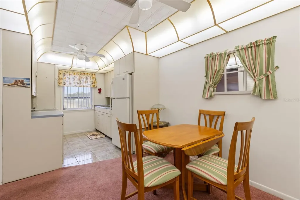 3275 37th Way S St Petersburg FL 33711