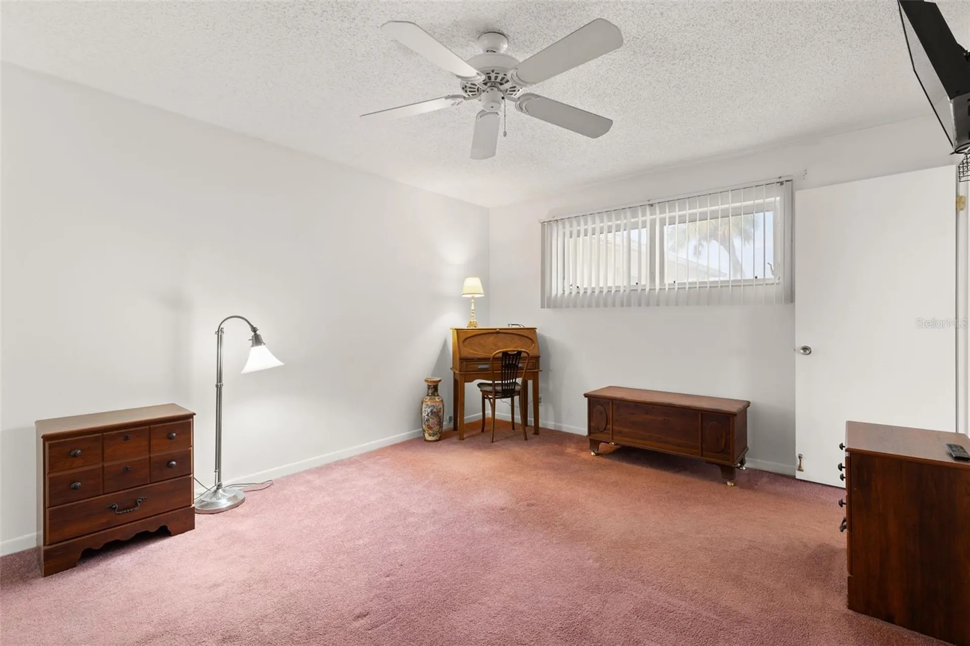 3275 37th Way S St Petersburg FL 33711