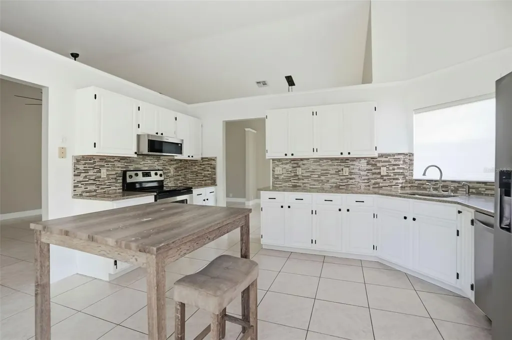 14305 Tennyson Drive Hudson FL 34667
