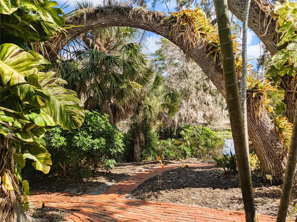 4554 Cooper Road Sarasota FL 34232