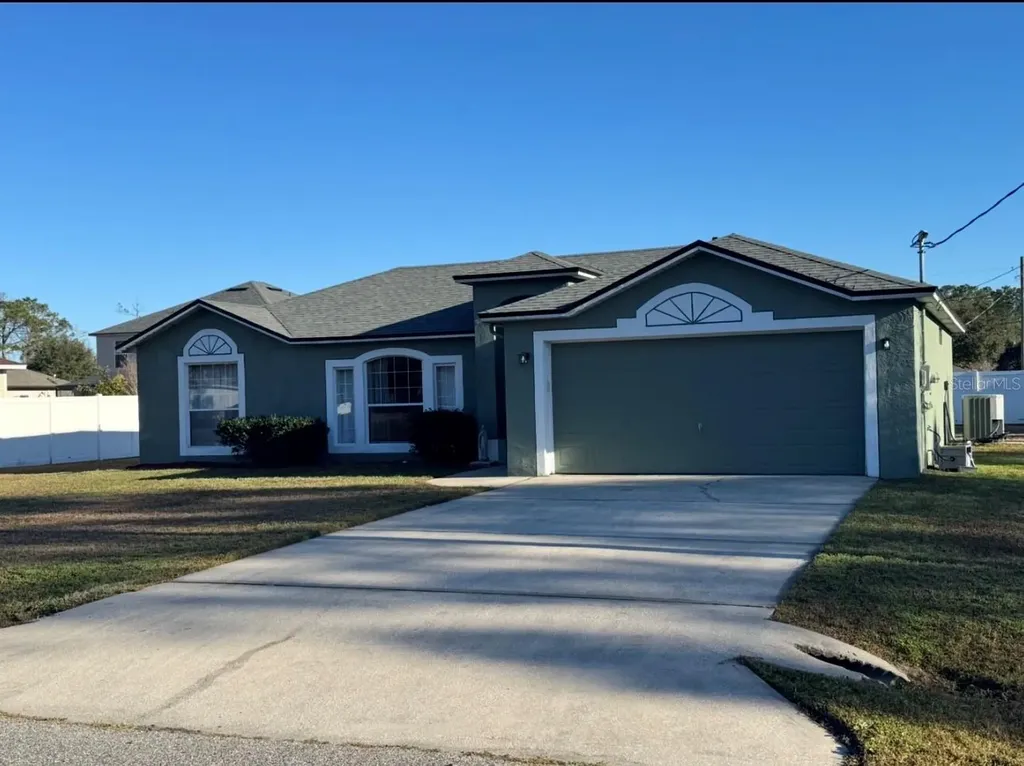 10 Squirrel Place Palm Coast FL 32164