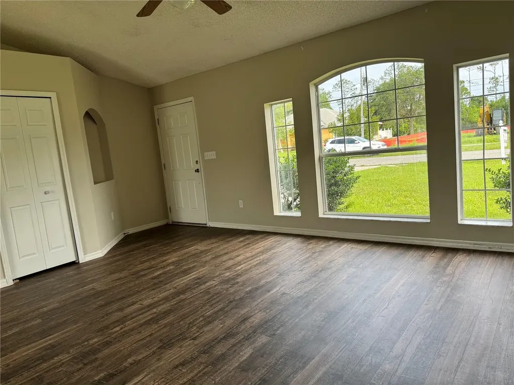 10 Squirrel Place Palm Coast FL 32164