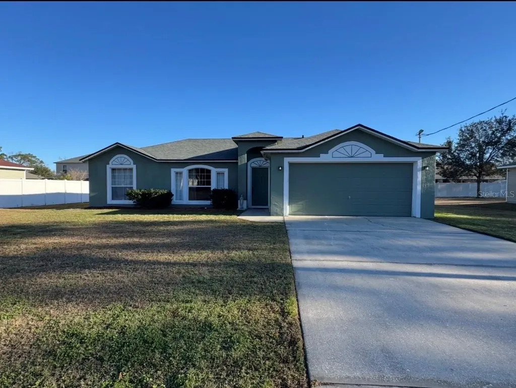 10 Squirrel Place Palm Coast FL 32164