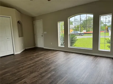 10 Squirrel Place Palm Coast FL 32164