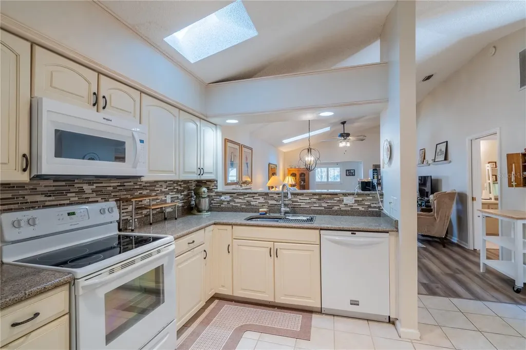 1915 NW 50th Circle Ocala FL 34482