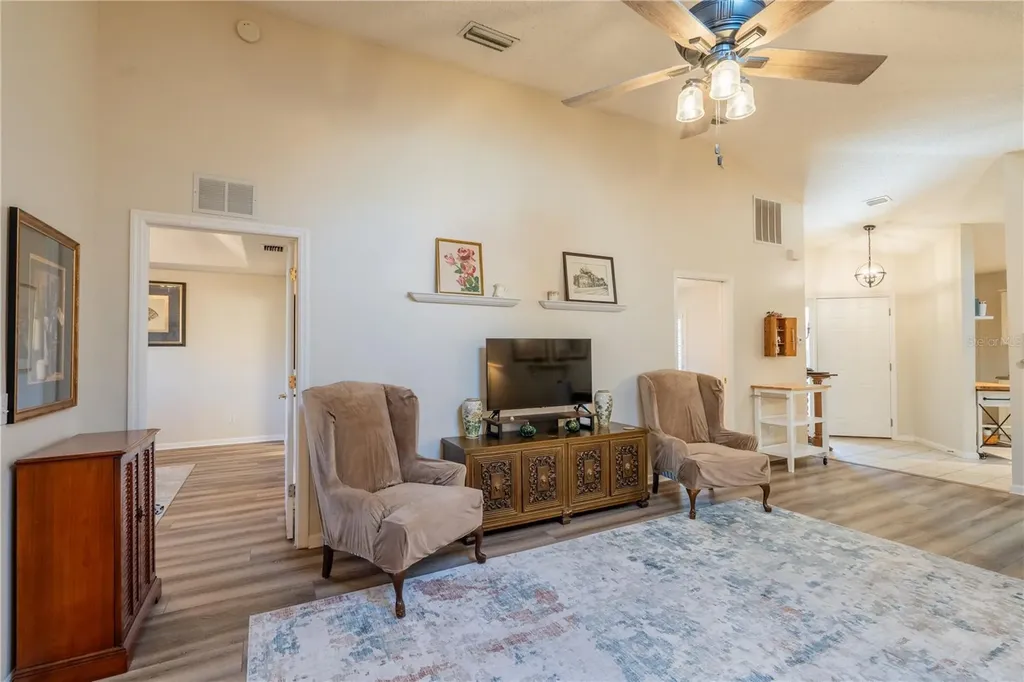 1915 NW 50th Circle Ocala FL 34482
