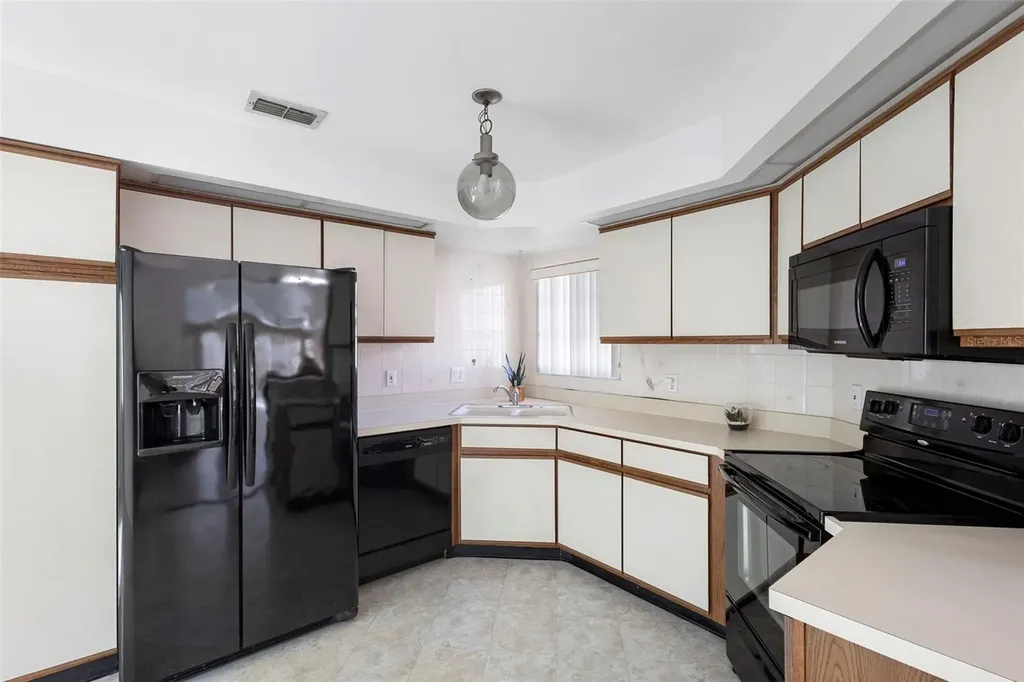 1530 Larks Nest Court Orlando FL 32824