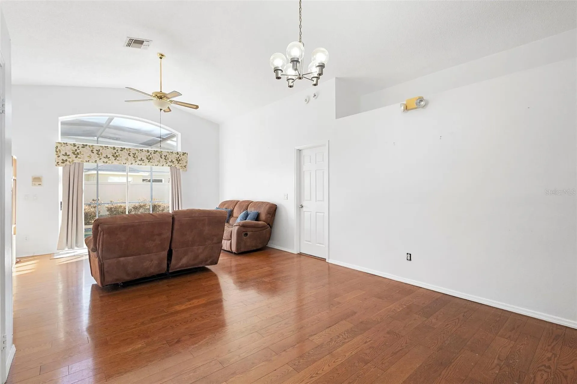 1530 Larks Nest Court Orlando FL 32824
