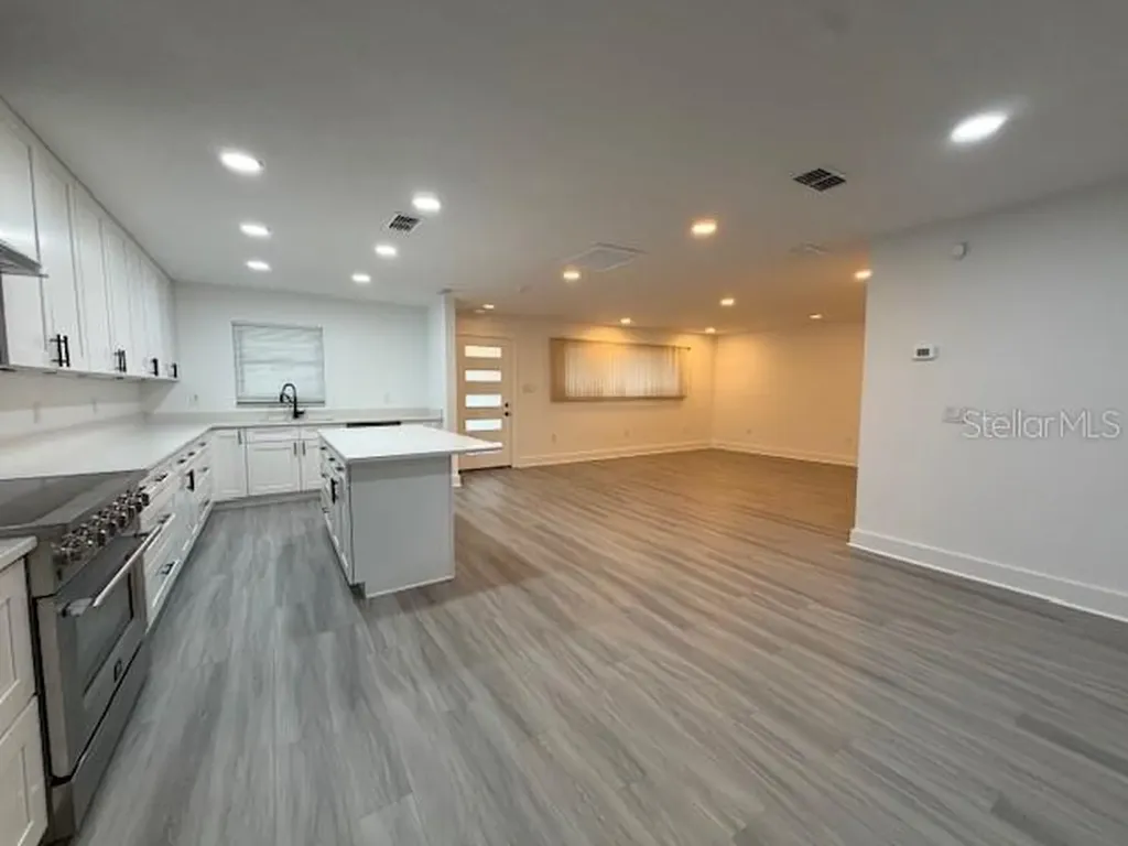 1914 Chamberlin Street Orlando FL 32806