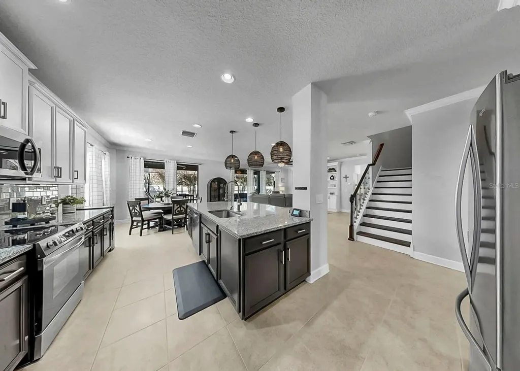 2935 Shetland Ridge Drive Valrico FL 33596
