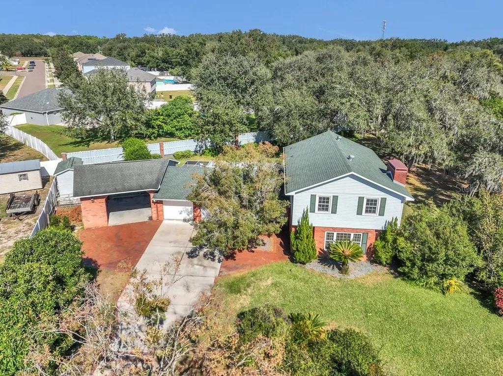 223 Denese Lane Auburndale FL 33823