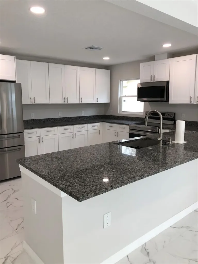 345 Parkland Avenue Sarasota FL 34232
