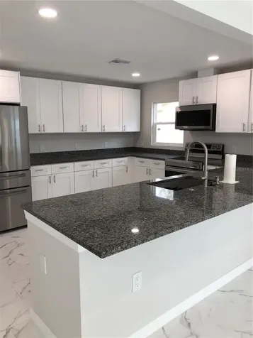 345 Parkland Avenue Sarasota FL 34232
