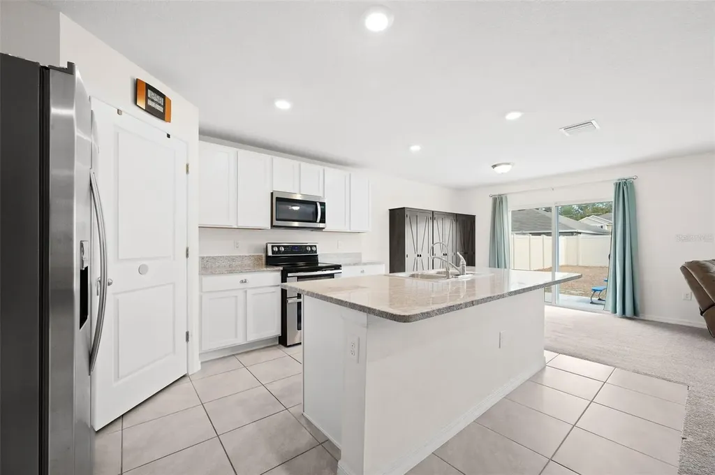 2131 NW 247th Drive Newberry FL 32669
