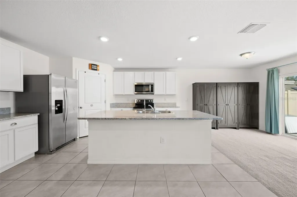 2131 NW 247th Drive Newberry FL 32669