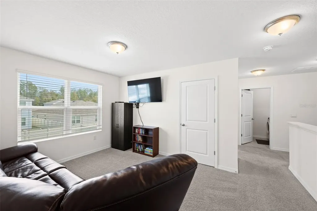 2131 NW 247th Drive Newberry FL 32669