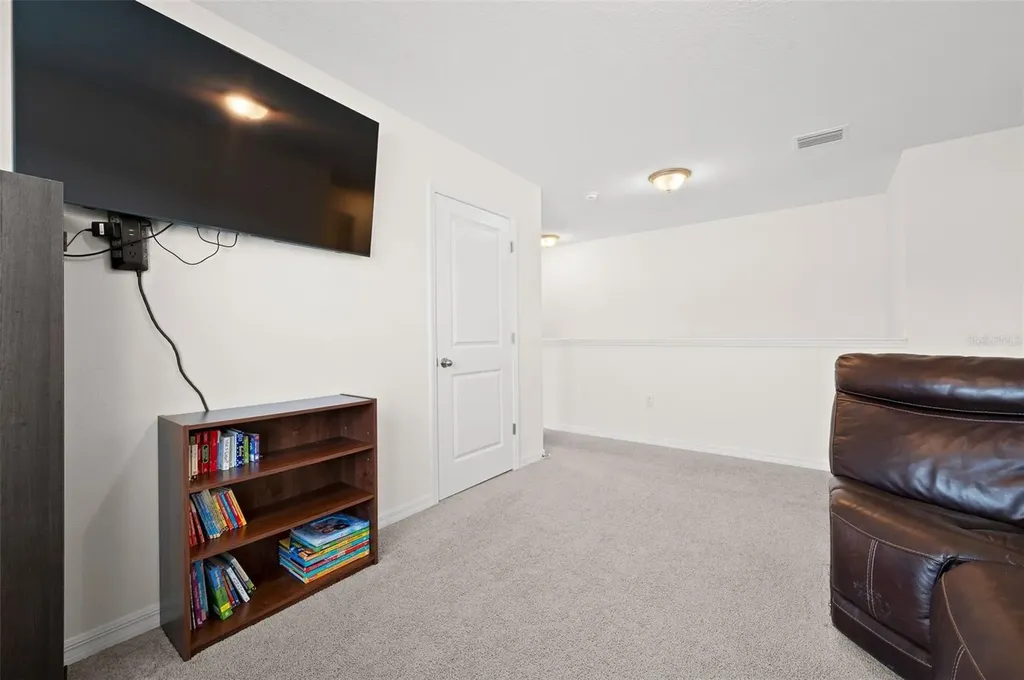 2131 NW 247th Drive Newberry FL 32669