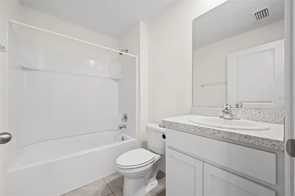 2131 NW 247th Drive Newberry FL 32669