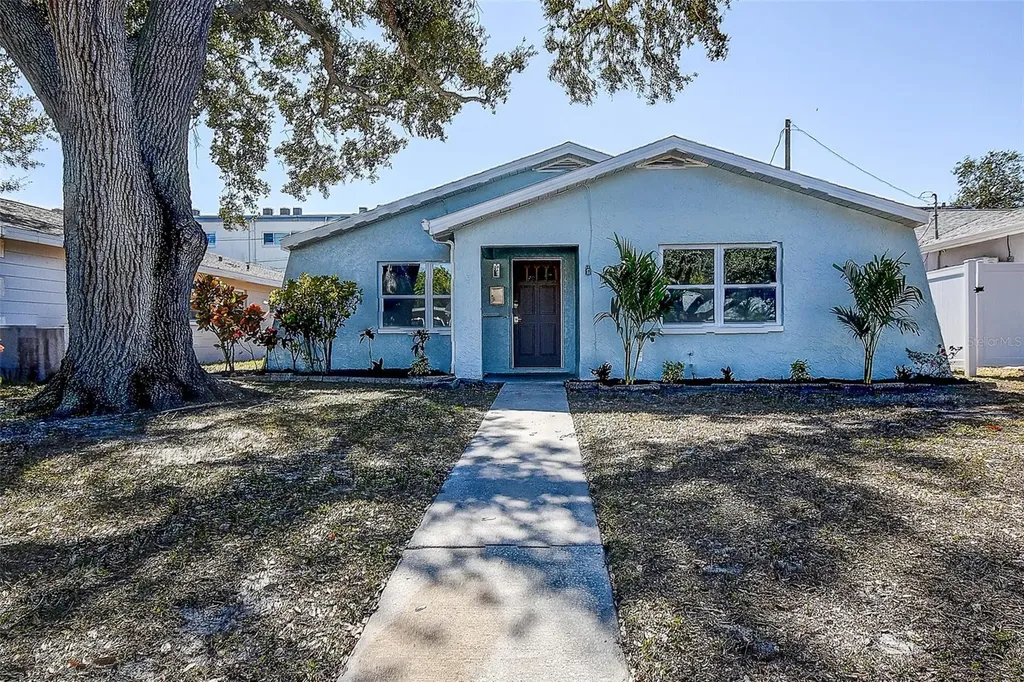 130 42nd Avenue N St Petersburg FL 33703