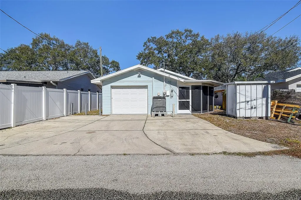 130 42nd Avenue N St Petersburg FL 33703