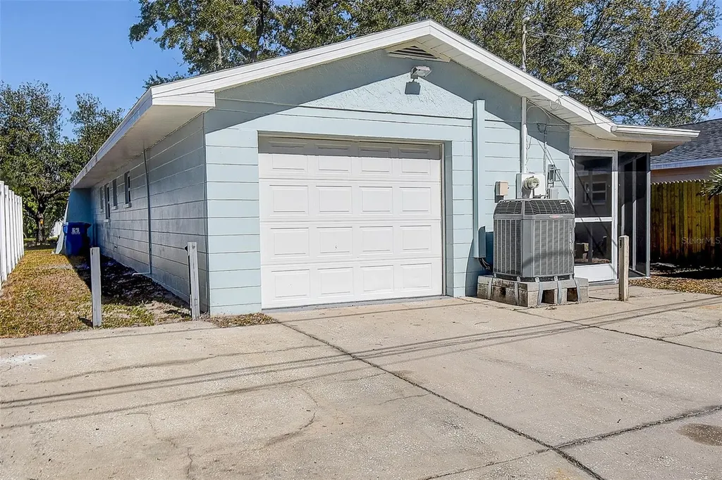 130 42nd Avenue N St Petersburg FL 33703