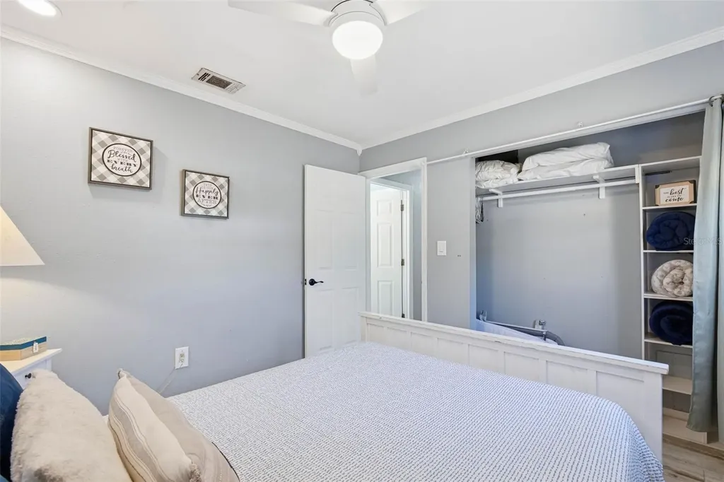 10405 N Woodmere Road Tampa FL 33617