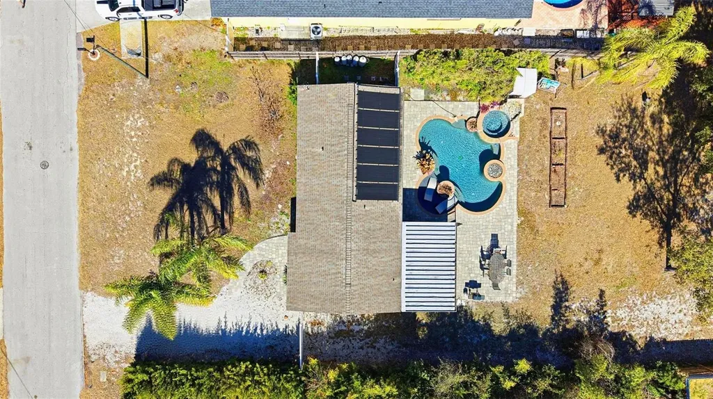10405 N Woodmere Road Tampa FL 33617