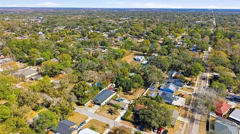10405 N Woodmere Road Tampa FL 33617