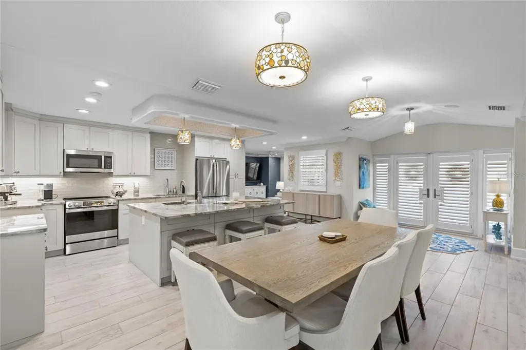 135 93rd Avenue Treasure Island FL 33706