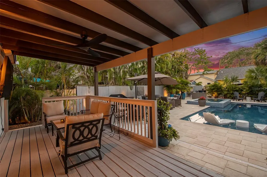 135 93rd Avenue Treasure Island FL 33706