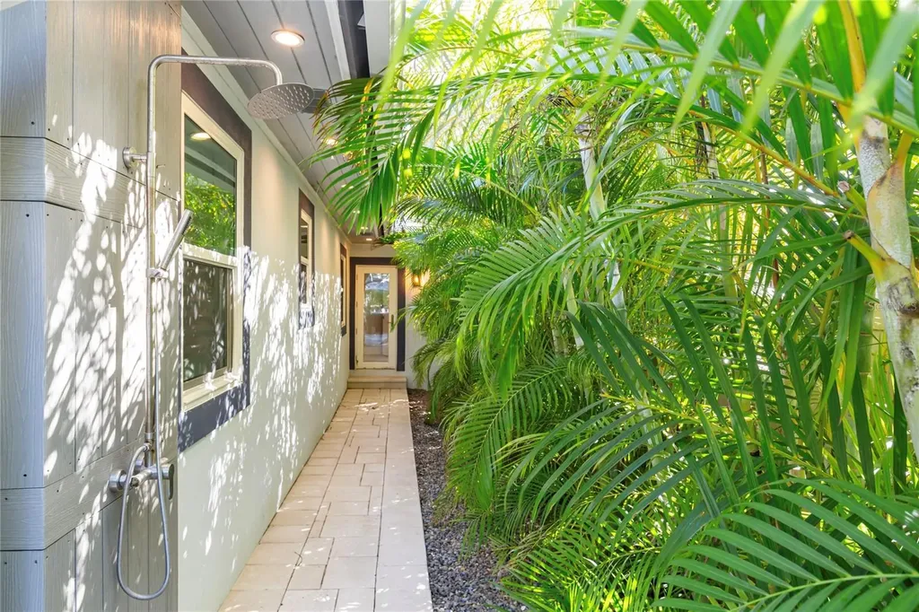 135 93rd Avenue Treasure Island FL 33706