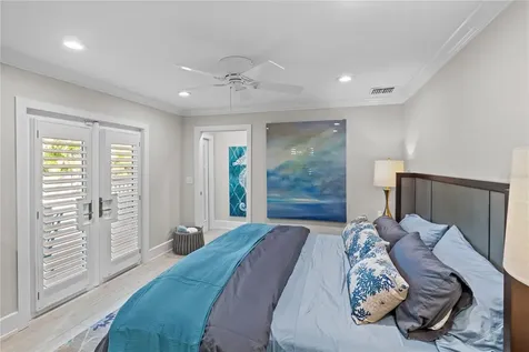 135 93rd Avenue Treasure Island FL 33706