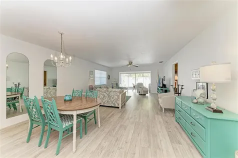 9417 Kingston Drive Bradenton FL 34210