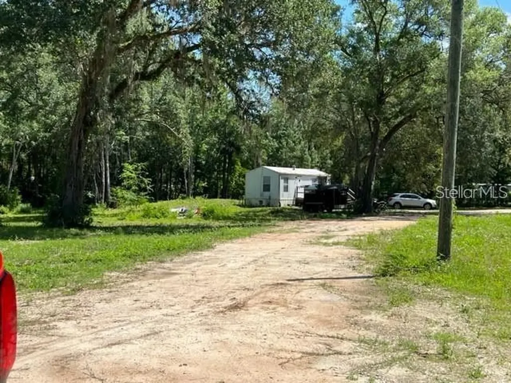10379 NE Highway 314 Silver Springs FL 34488