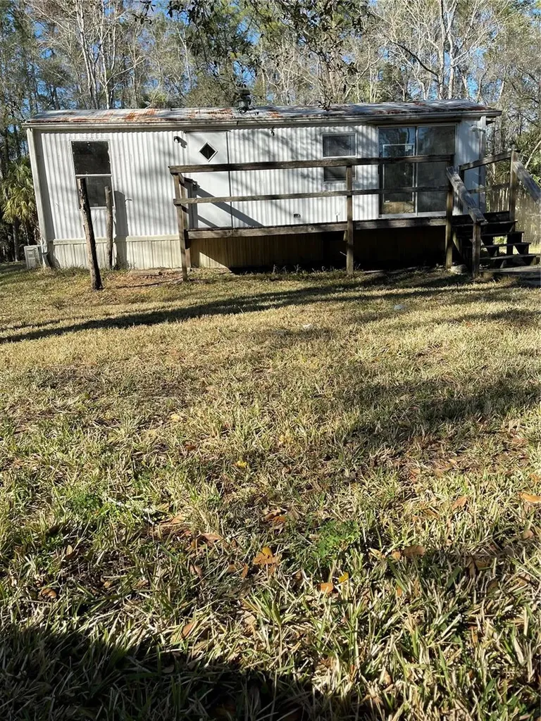10379 NE Highway 314 Silver Springs FL 34488