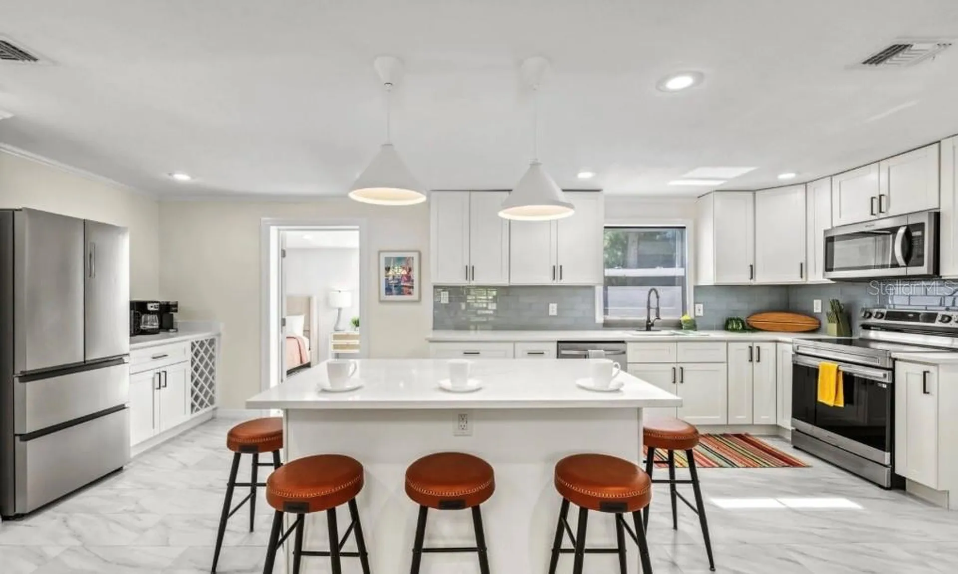 578 - 580 Companion Way Longboat Key FL 34228