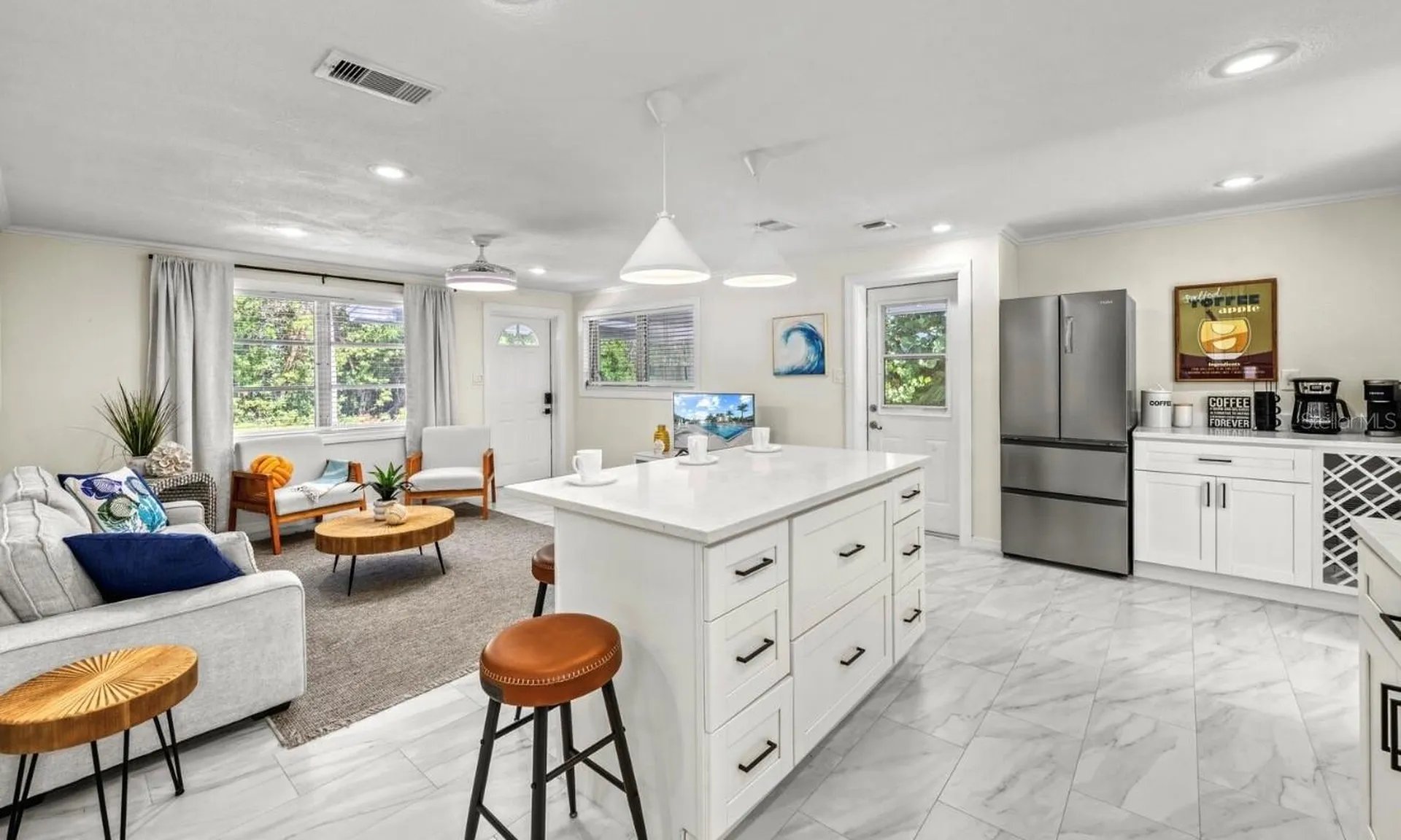 578 - 580 Companion Way Longboat Key FL 34228