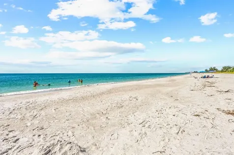 578 - 580 Companion Way Longboat Key FL 34228
