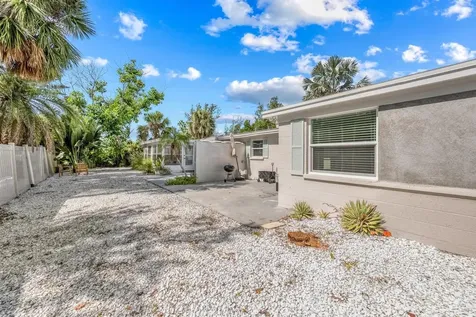 578 - 580 Companion Way Longboat Key FL 34228