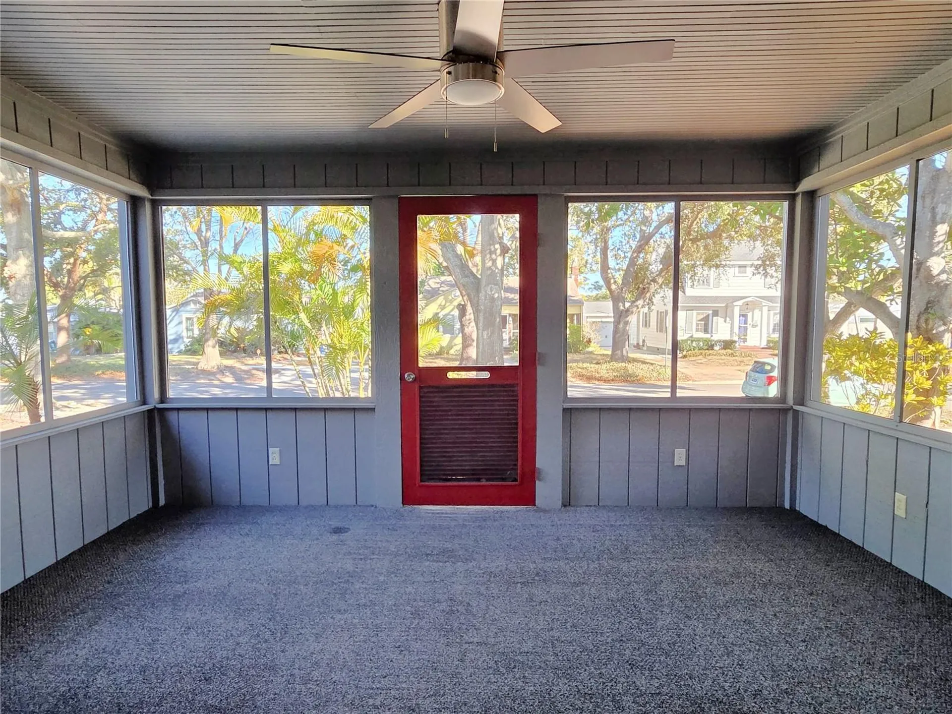 2910 11th Avenue N St Petersburg FL 33713