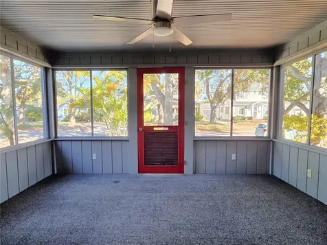 2910 11th Avenue N St Petersburg FL 33713