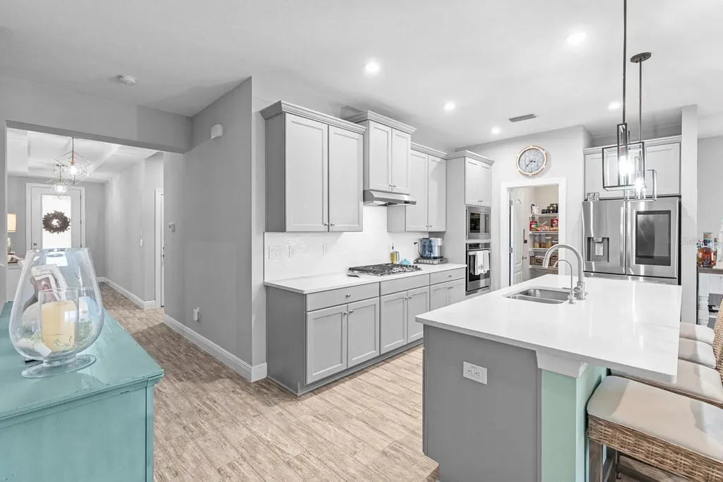5432 Silver Sun Drive Apollo Beach FL 33572