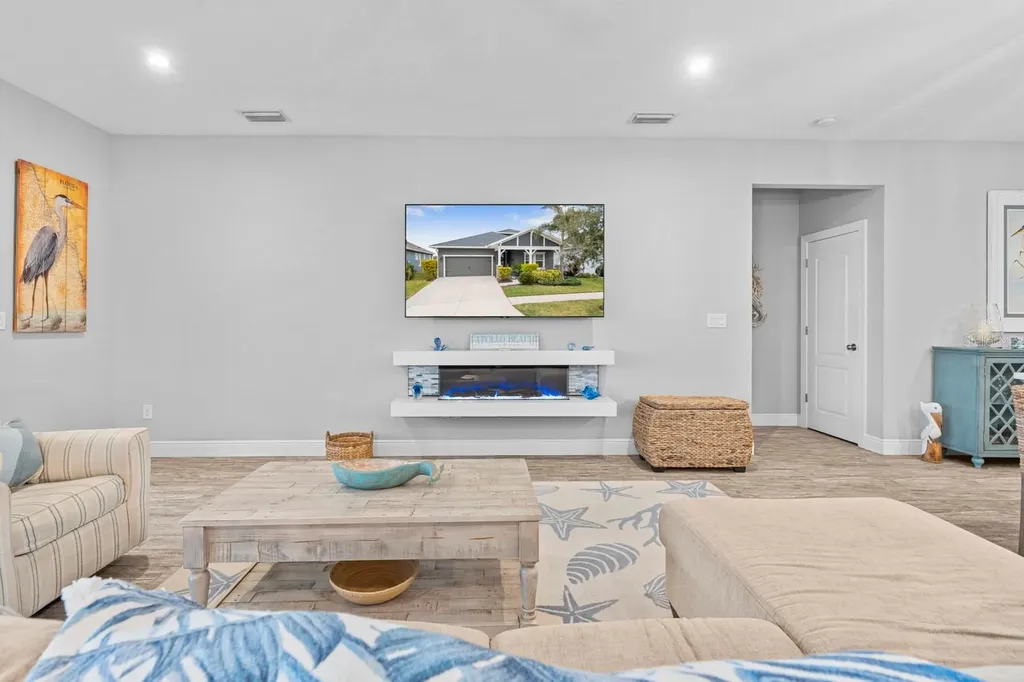 5432 Silver Sun Drive Apollo Beach FL 33572