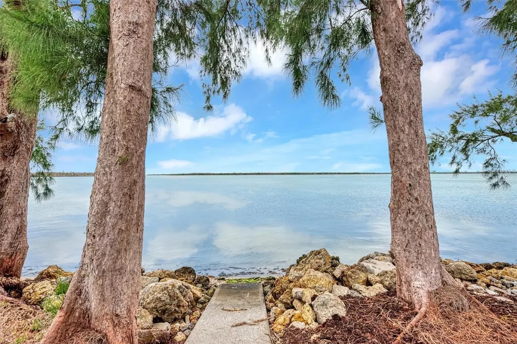 7500 Park Pointe Drive Englewood FL 34224