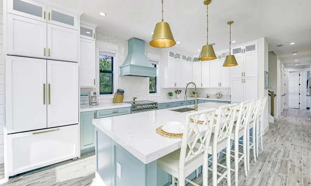 2200 Avenue B Bradenton Beach FL 34217