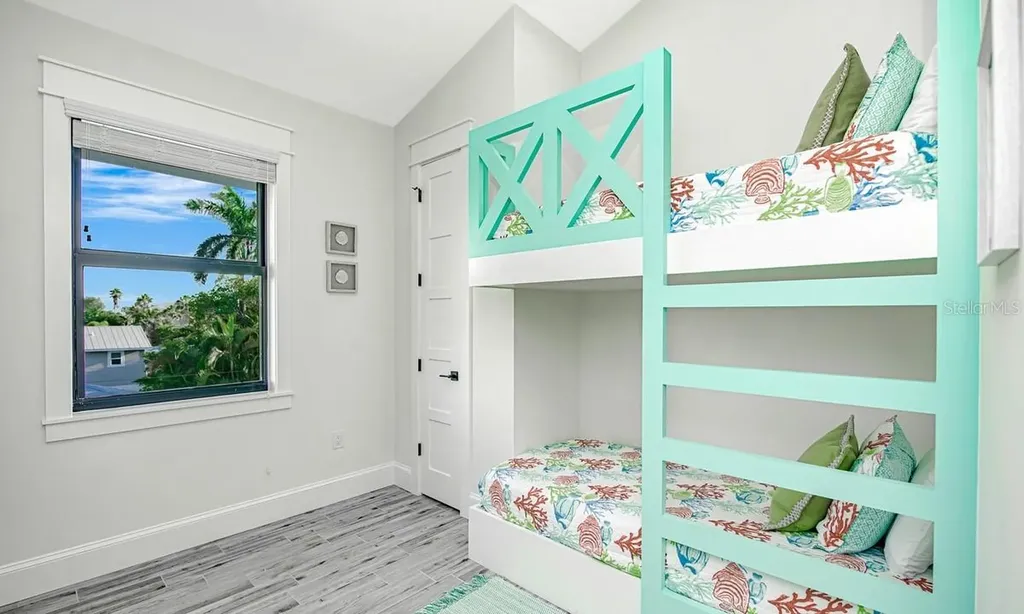 2200 Avenue B Bradenton Beach FL 34217