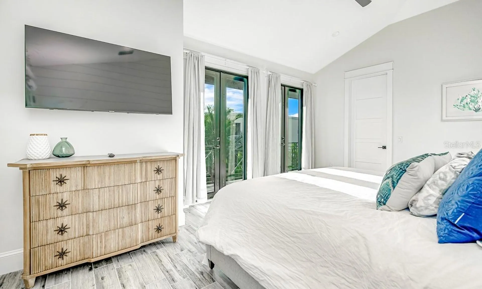 2200 Avenue B Bradenton Beach FL 34217
