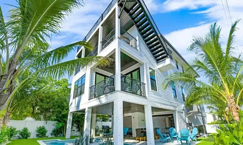 2200 Avenue B Bradenton Beach FL 34217