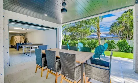 2200 Avenue B Bradenton Beach FL 34217
