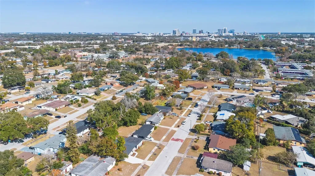 3321 Mahalia Place Orlando FL 32805